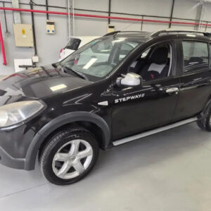 D_636000-MLA110227431529_042026-O Renault Sandero Stepway 1.6 Confort Us